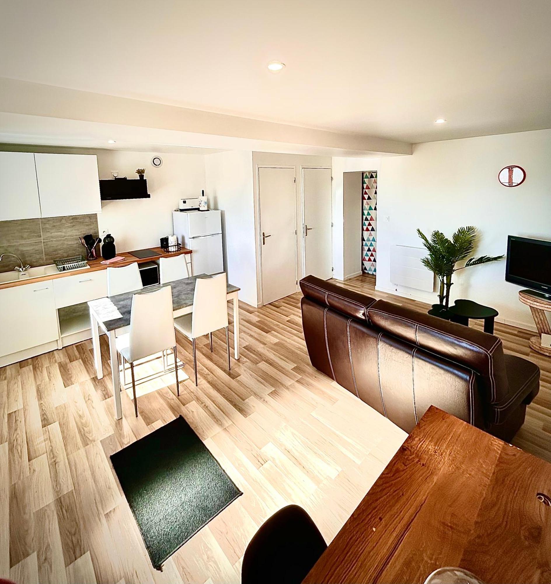 Chaleureux T2 Meuble 5Mn Alencon Apartment Cuissai Luaran gambar